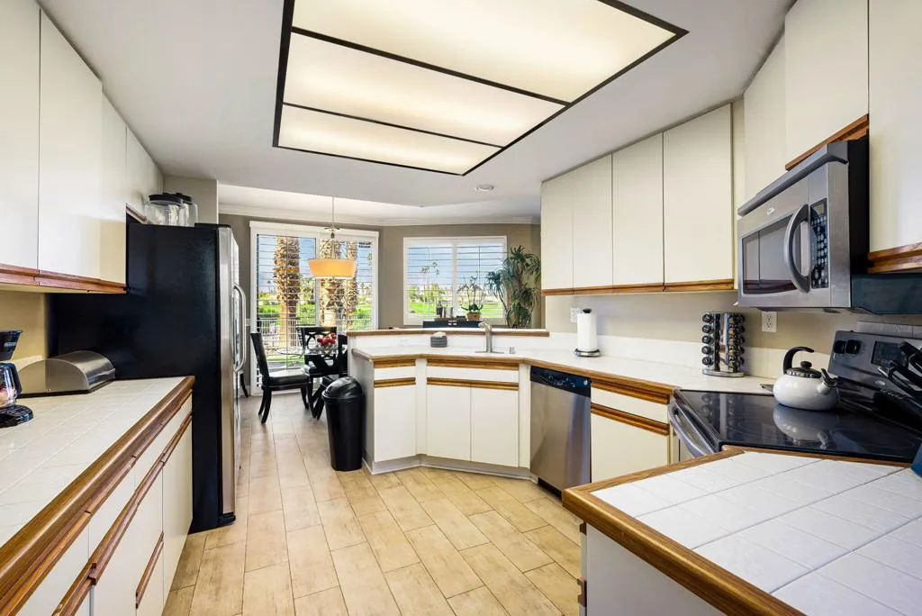 38541 Nasturtium Way, Palm Desert, California 92211 home-pic-9